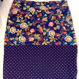 LuLaRoe Floral/Polka Dotted Cassie Skirt